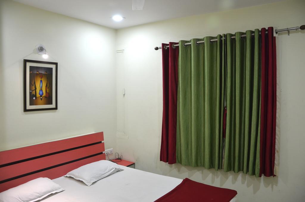 Hotel Royal Apple Ahmedabad Ruang foto
